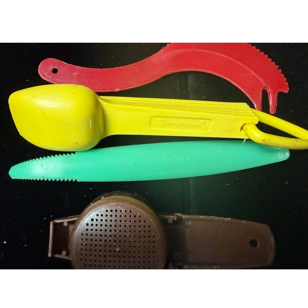 Vintage Tupperware Kitchen Tool‎ Lot Sli-Saw-All Measuring Spoons Citrus Juicers